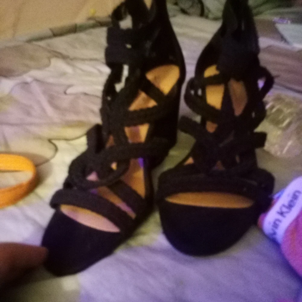 Wedges - Picture 2 of 5